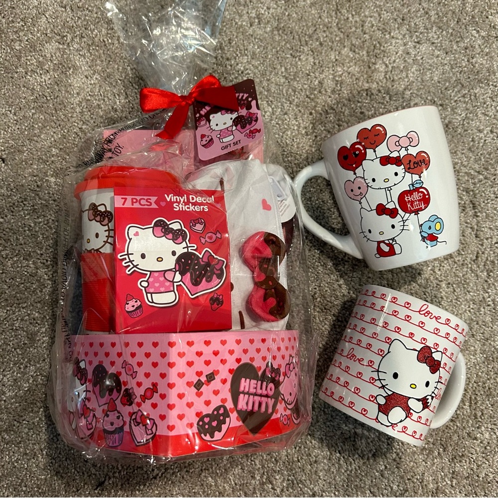 Hello Kitty Valentines Bundle - SAME DAY SHIP